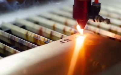 Pubblicità con incisione e stampa su legno. Come funziona?