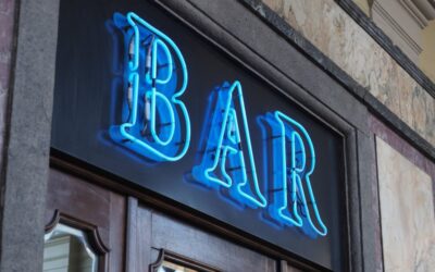 Insegne al neon, caratteristiche e vantaggi